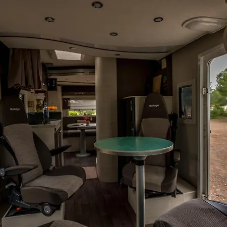 Caravana Rustic Escapes Campsite *